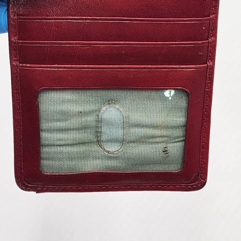 Hobo International Euro Slide Red Leather Wallet Credit‎ Card Passport Case
